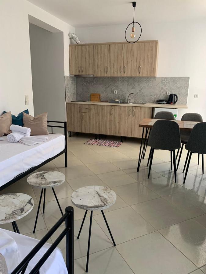 Mediterranean Apartments Himare Exterior foto